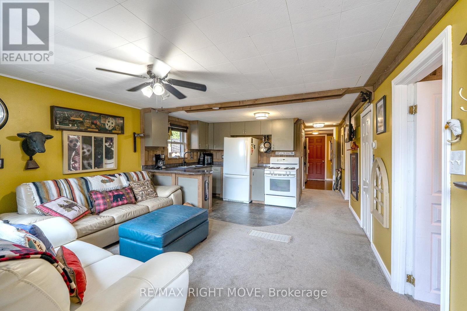Photo 14 of 161 Quebec Street, Bracebridge ON