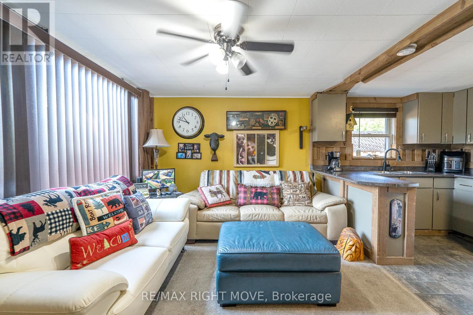Photo 13 of 161 Quebec Street, Bracebridge ON