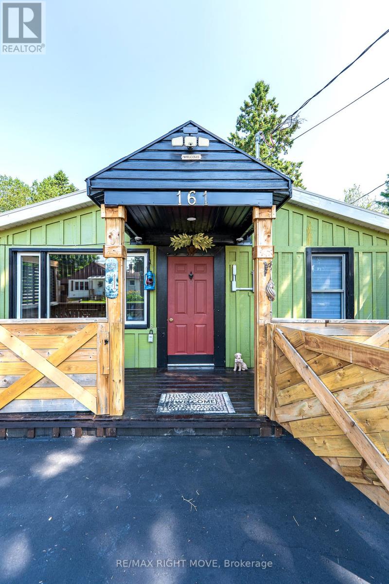 Photo 16 of 161 Quebec Street, Bracebridge ON
