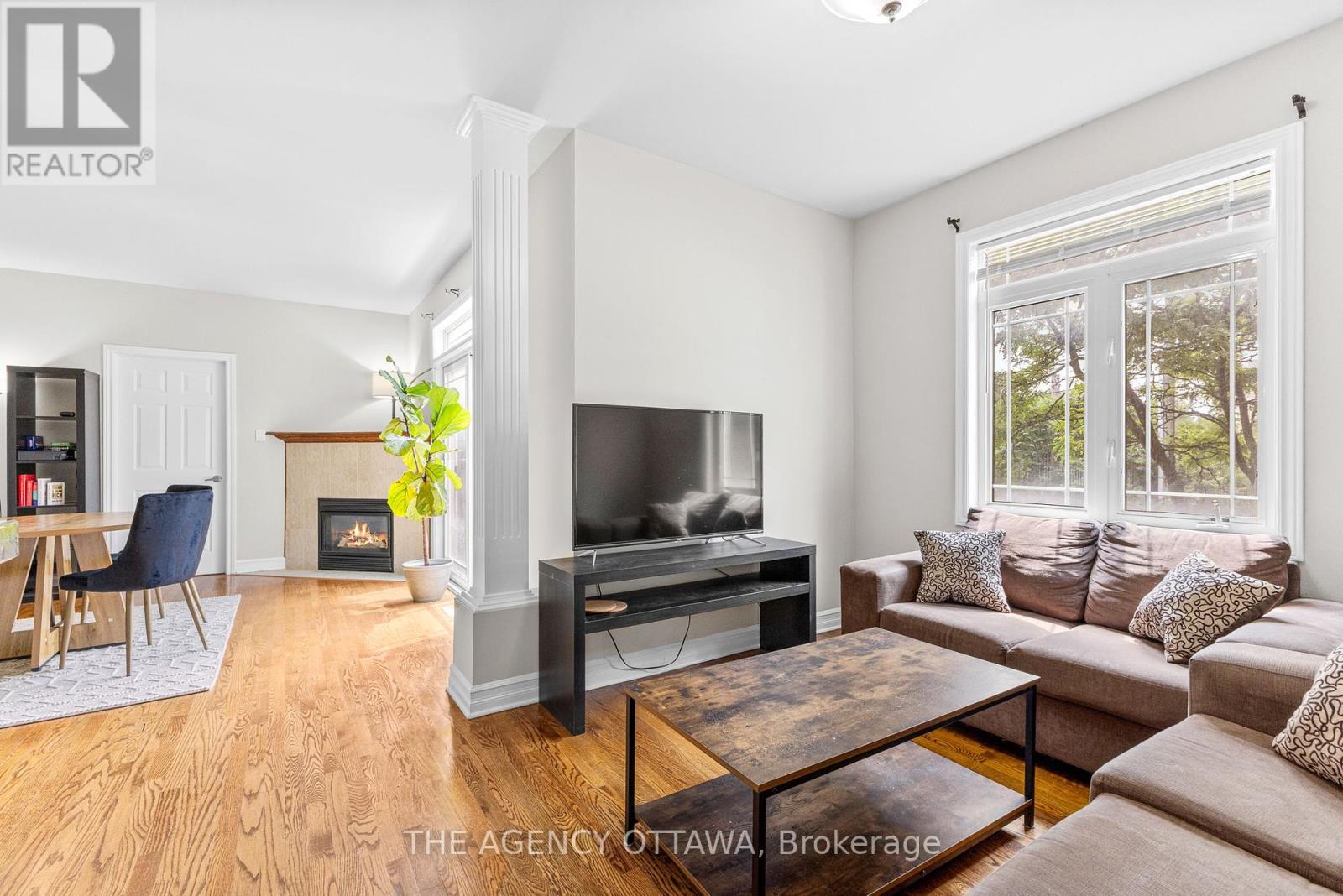 Photo 18 of 203 711 Churchill Avenue N, Ottawa ON