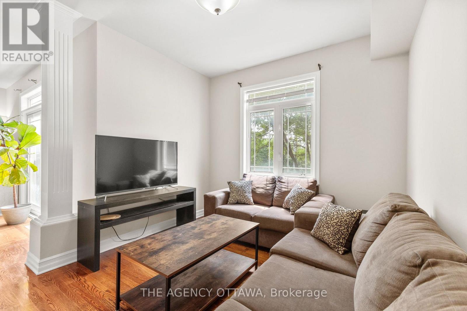 Photo 19 of 203 711 Churchill Avenue N, Ottawa ON