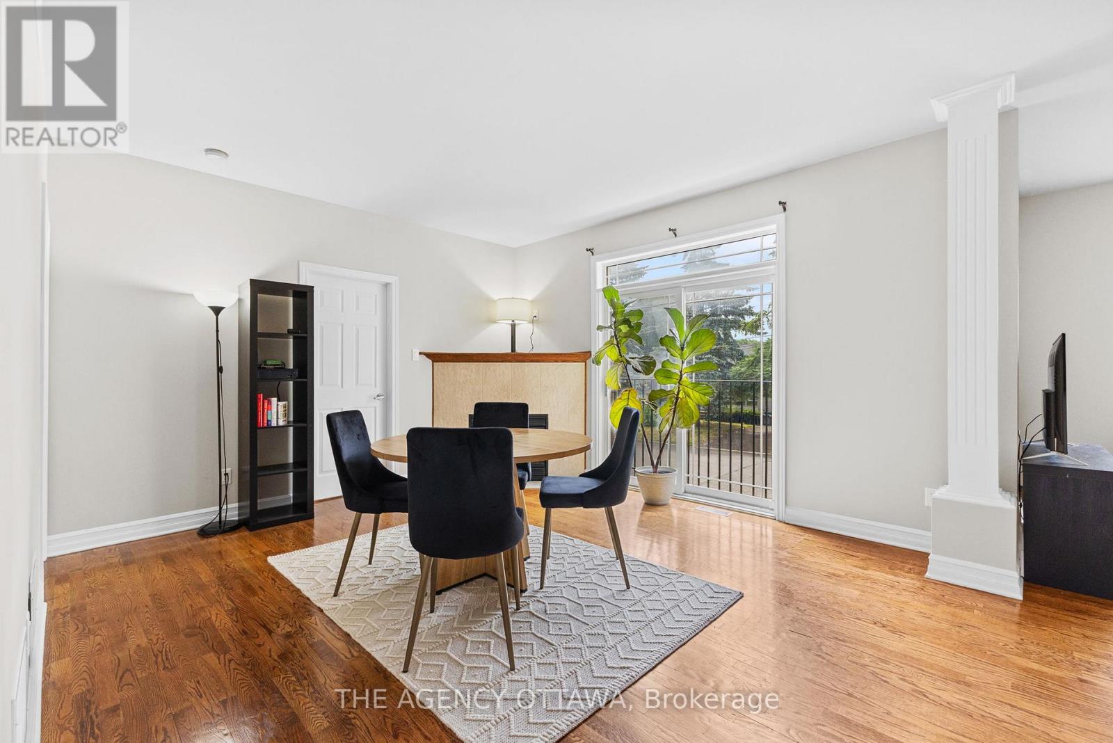 Photo 29 of 203 711 Churchill Avenue N, Ottawa ON