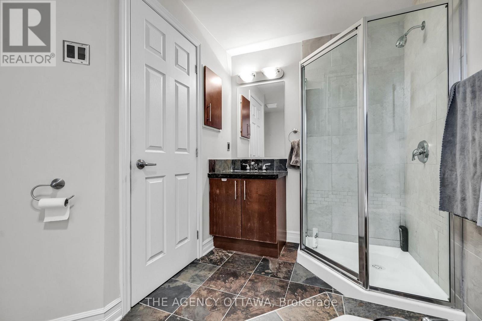 Photo 37 of 203 711 Churchill Avenue N, Ottawa ON