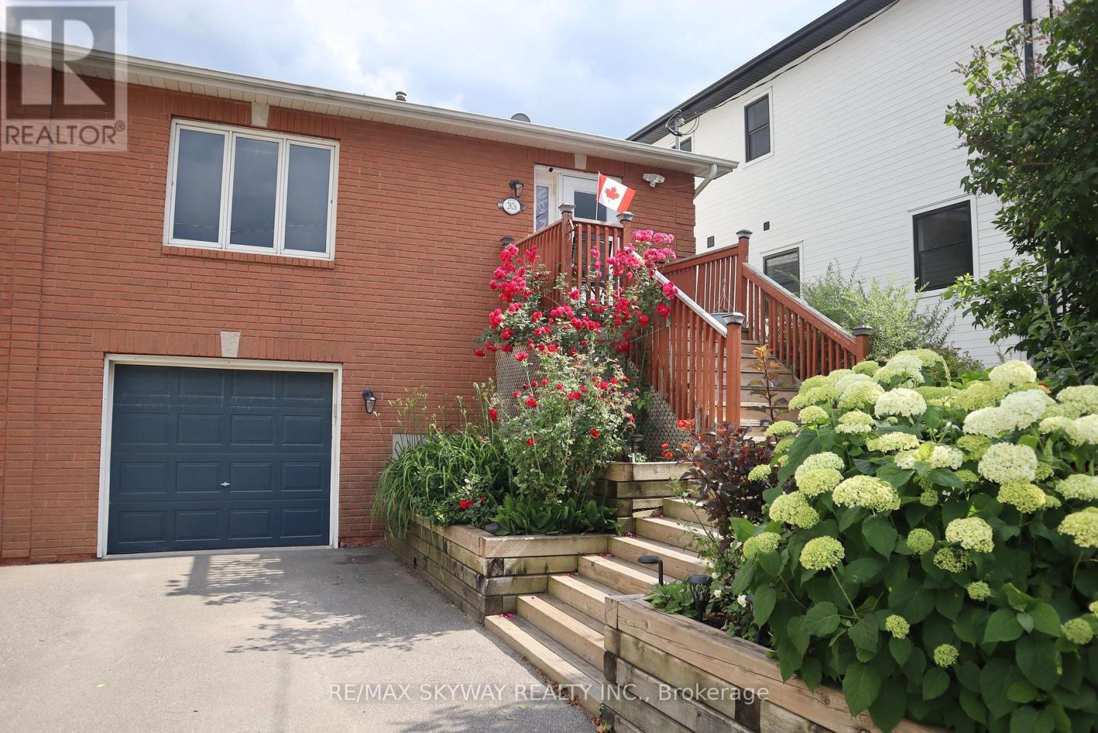 Photo 9 of 282 B Brock Street W, Uxbridge ON