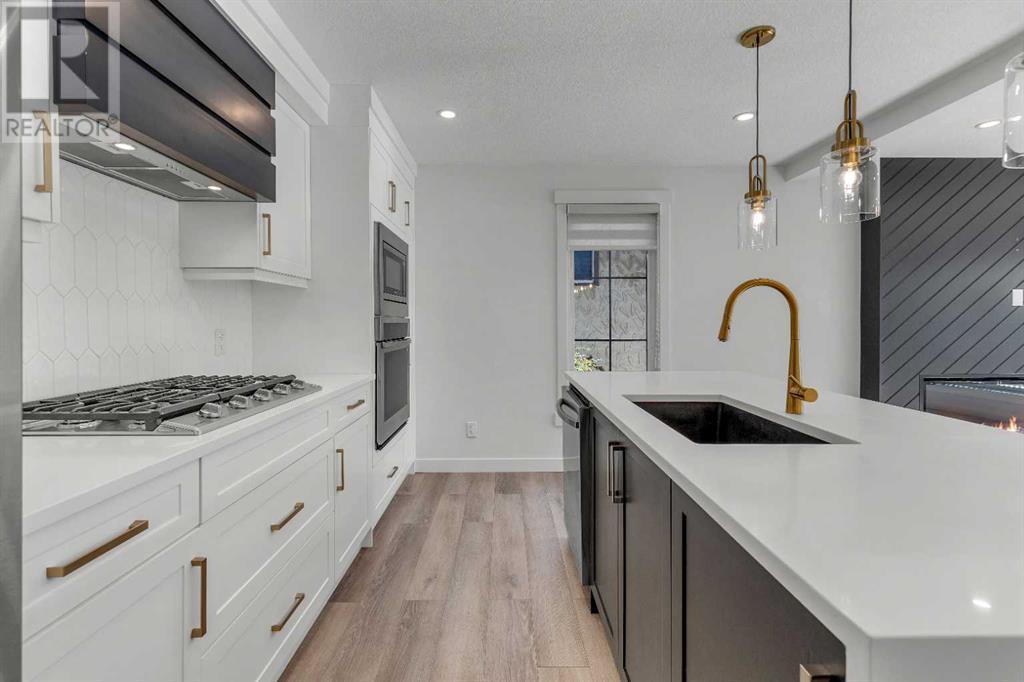 Single Family House for Sale in  Dalhart Hill NW Dalhousie Calgary 