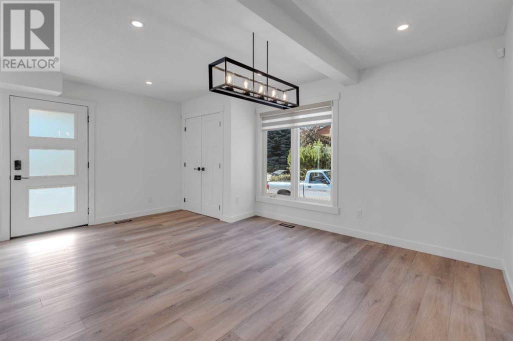 Single Family House for Sale in  Dalhart Hill NW Dalhousie Calgary 