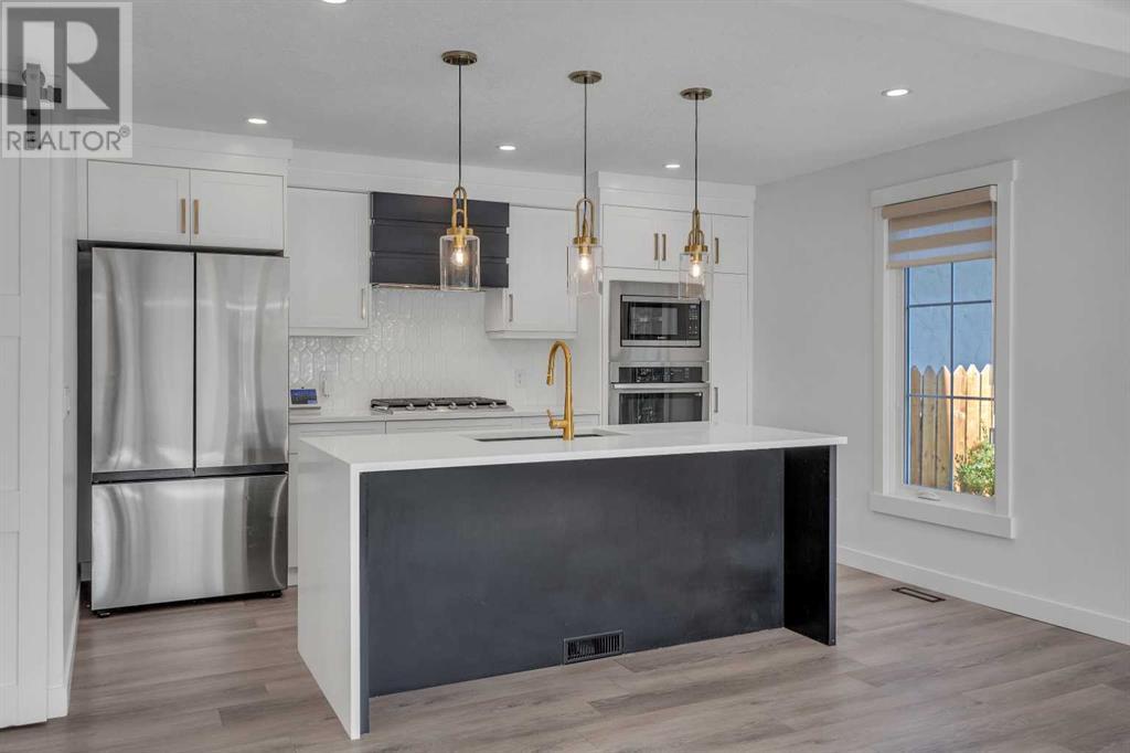 Single Family House for Sale in  Dalhart Hill NW Dalhousie Calgary 