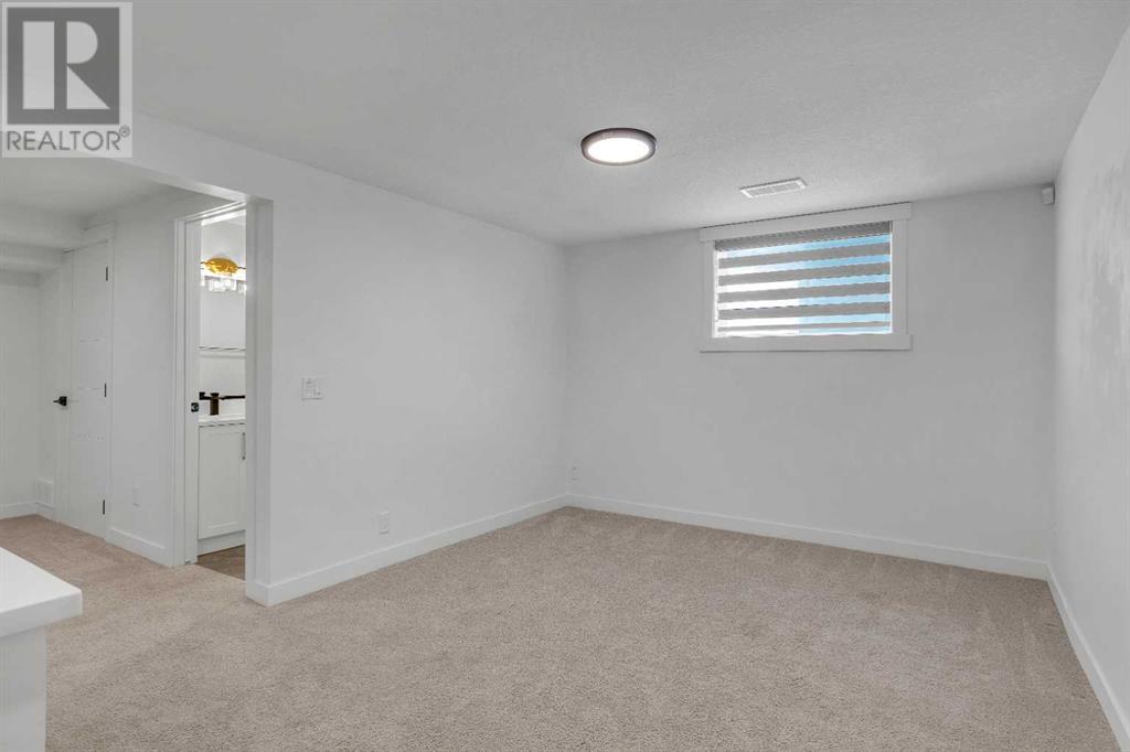 Single Family House for Sale in  Dalhart Hill NW Dalhousie Calgary 