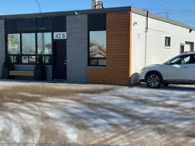 Photo 4 of B 42 Speers Road, Winnipeg MB