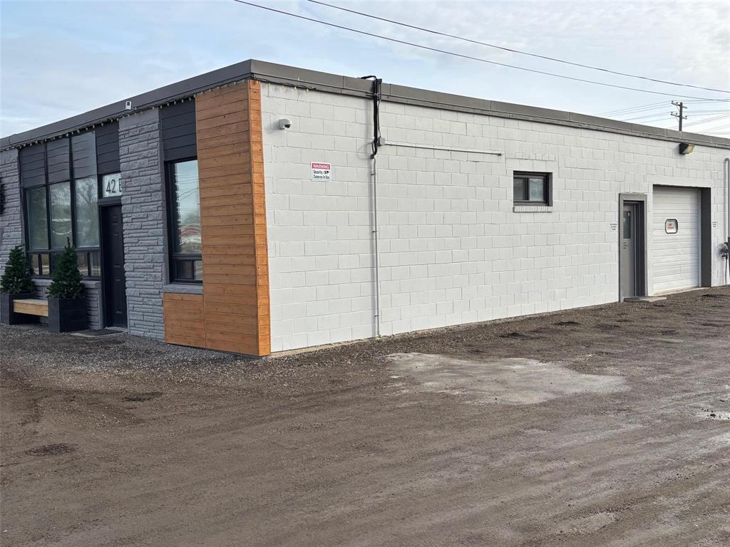 Photo 7 of B 42 Speers Road, Winnipeg MB