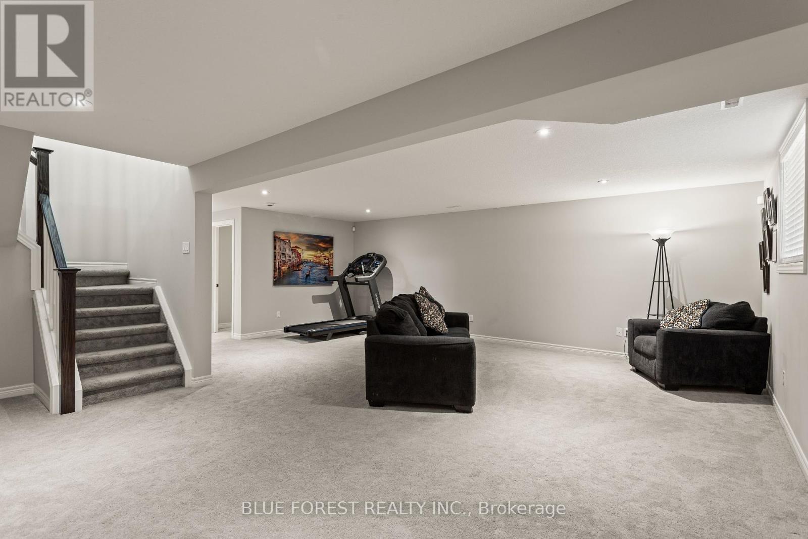 Photo 29 of 42 Hickory Lane, St Thomas ON