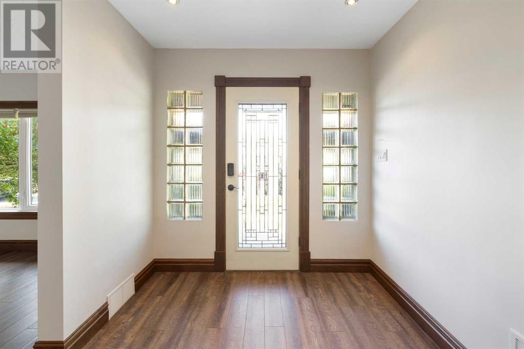 704 47 Avenue SW, Calgary, Alberta