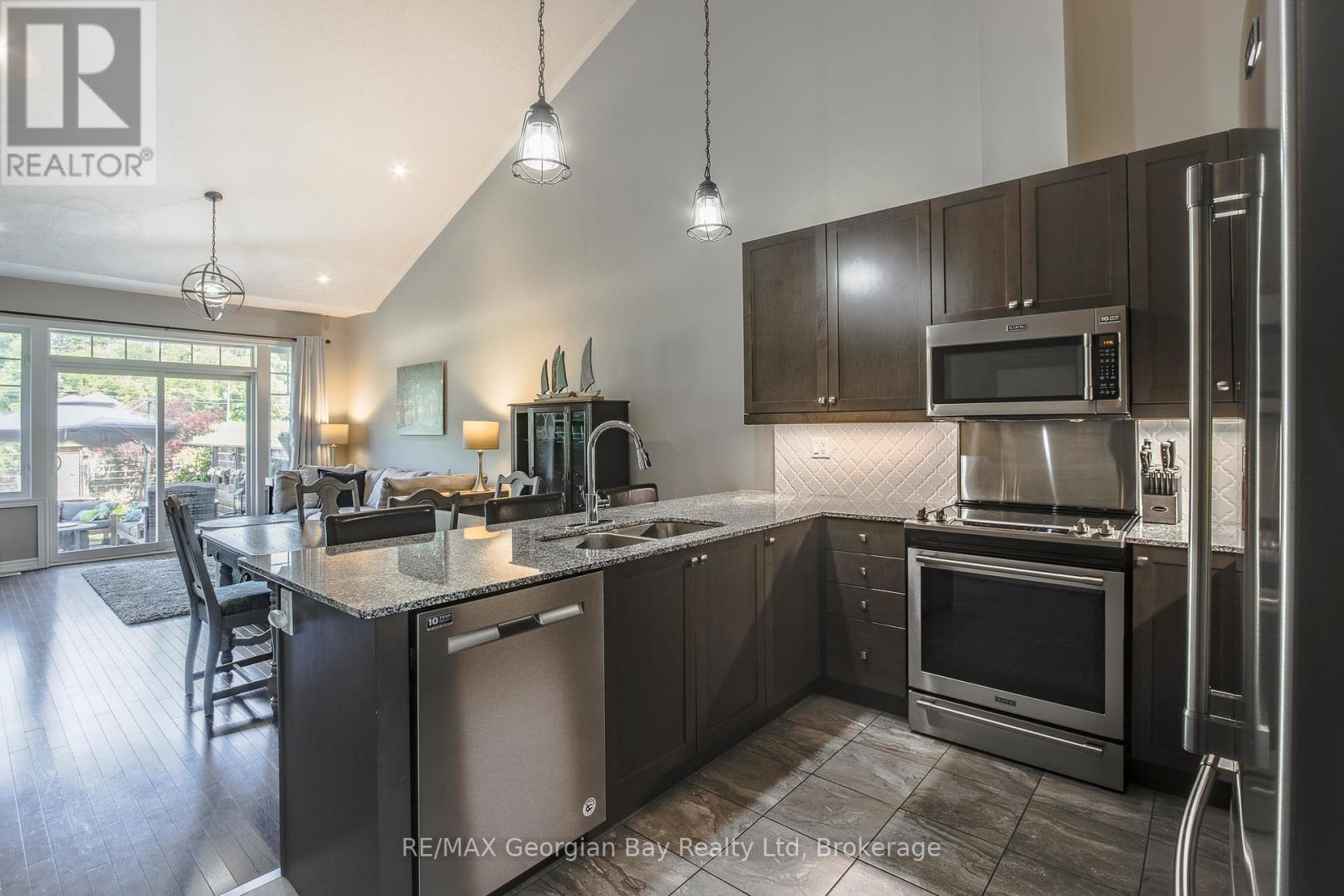 Photo 9 of 616 Bayport Boulevard, Midland ON