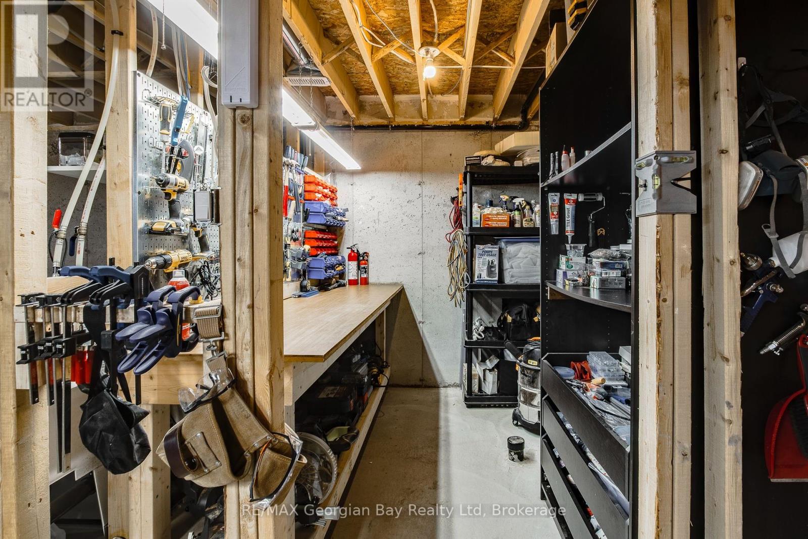 Photo 23 of 616 Bayport Boulevard, Midland ON