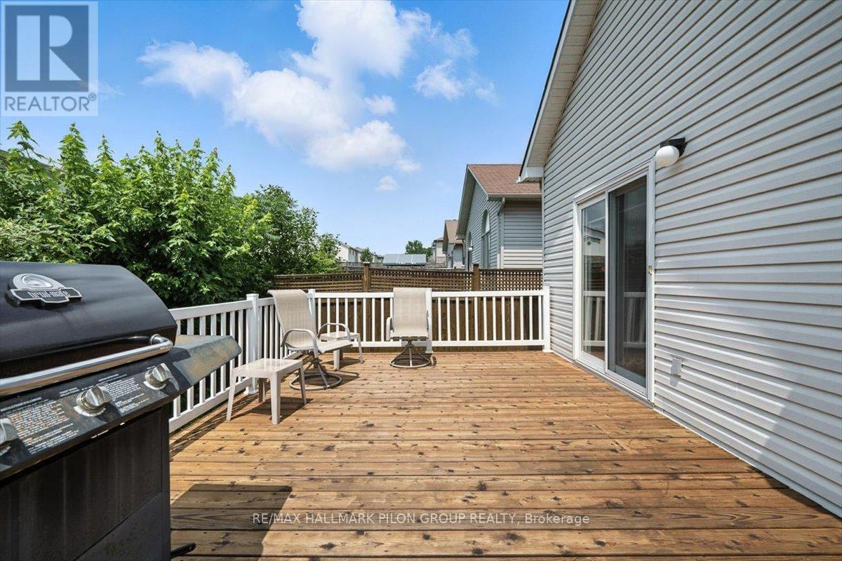 Photo 23 of 128 Topaze Crescent, Clarencerockland ON