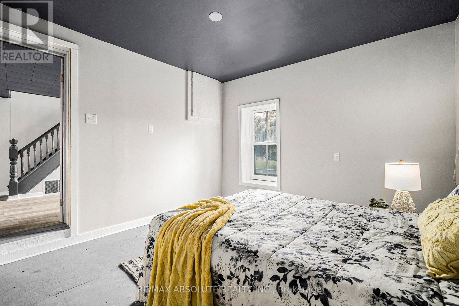 Photo 25 of 10 Neilson Street, Mcnab Braeside ON