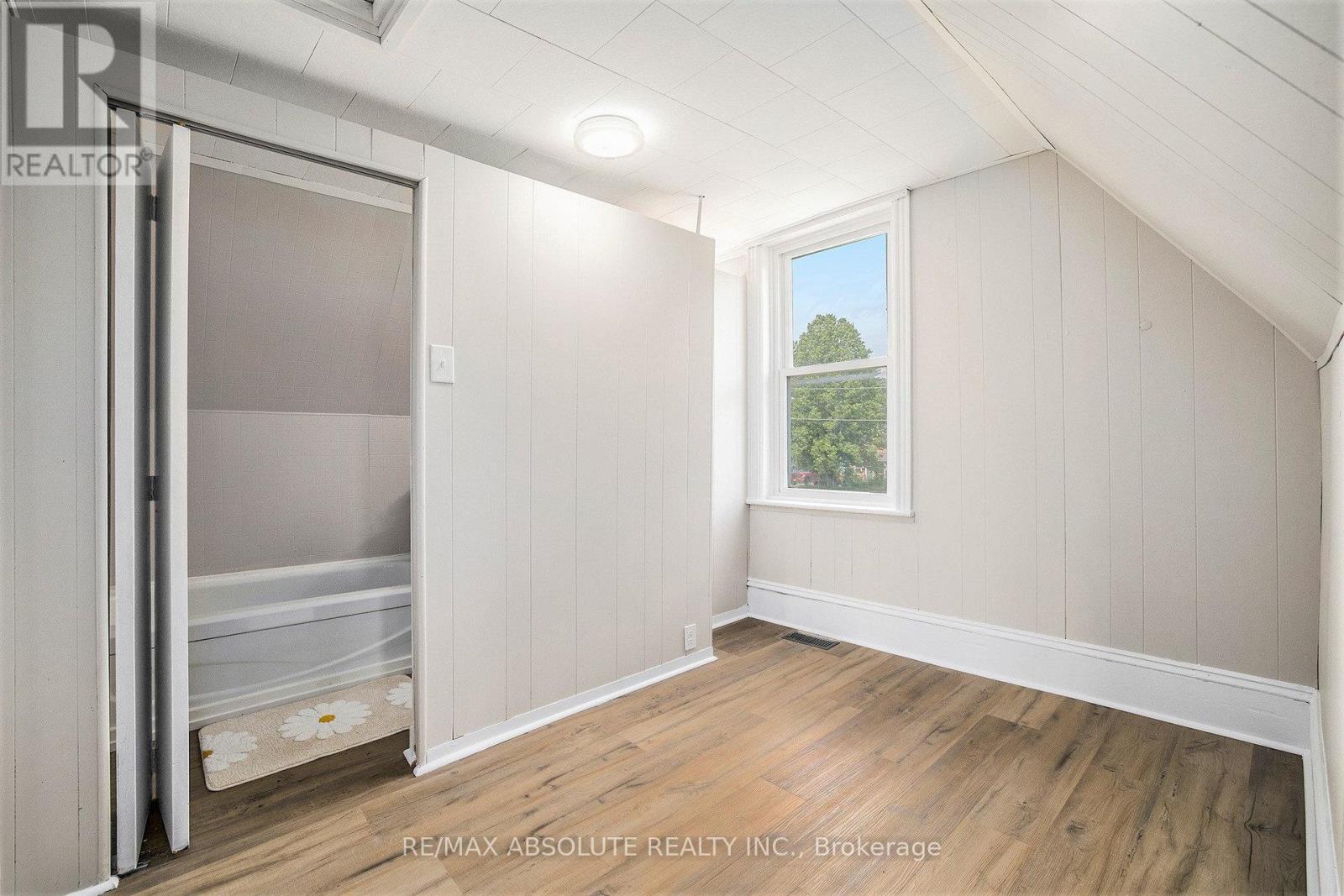 Photo 2 of 10 Neilson Street, Mcnab Braeside ON