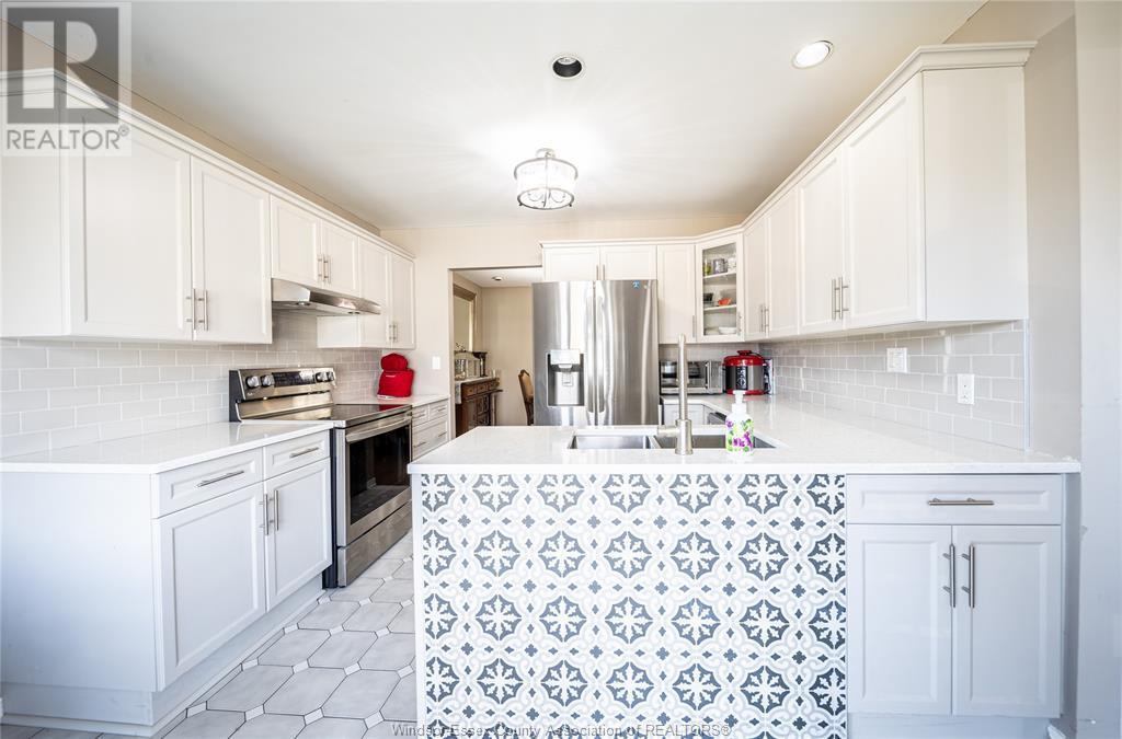 Photo 11 of 2935 Mckay Unit 2, Windsor ON