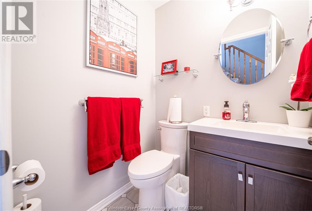 Photo 18 of 2935 Mckay Unit 2, Windsor ON