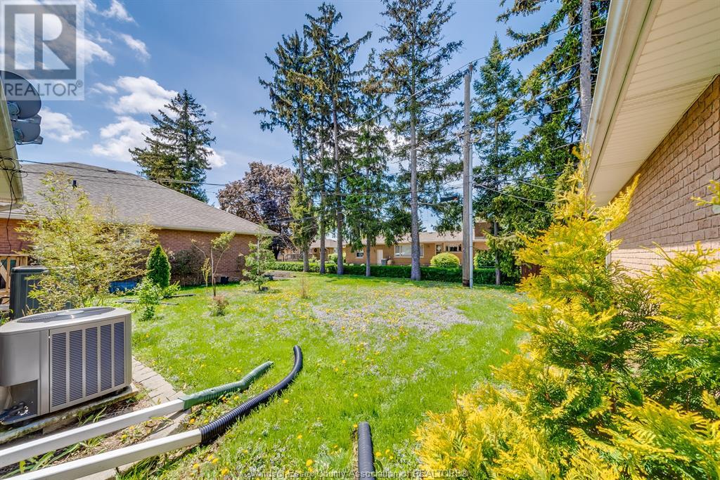Photo 39 of 2935 Mckay Unit 2, Windsor ON