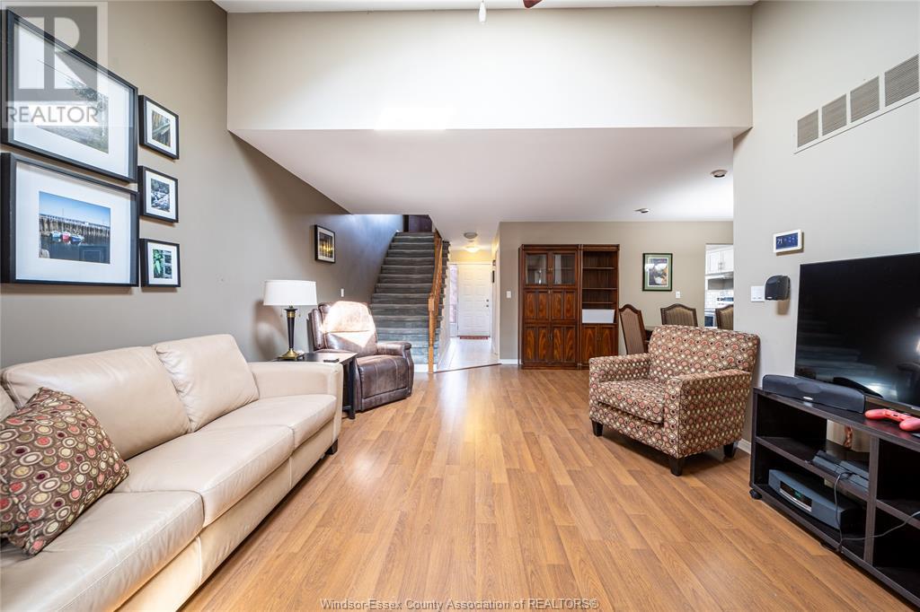 Photo 5 of 2935 Mckay Unit 2, Windsor ON