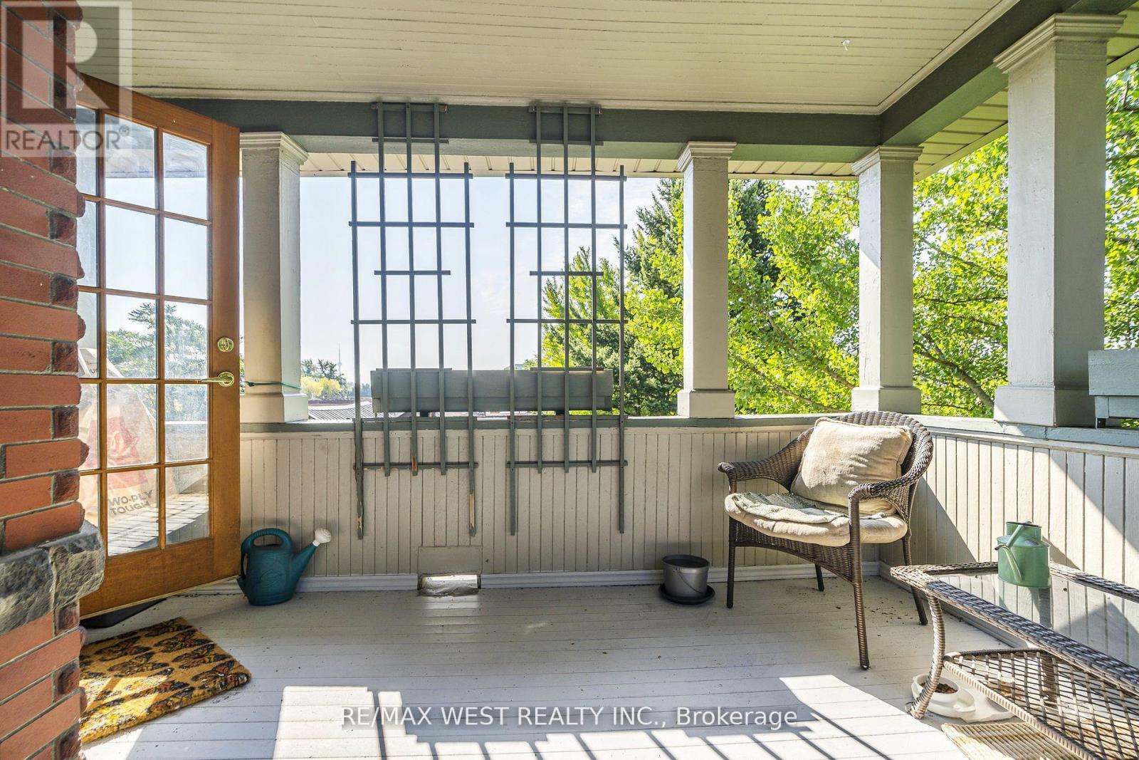 9A HUMEWOOD DRIVE - 23