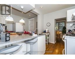9a Humewood Drive, Toronto, ON M6C1C9 Photo 13