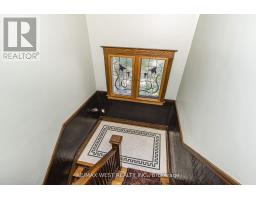 9a Humewood Drive, Toronto, ON M6C1C9 Photo 16