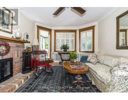 9a Humewood Drive, Toronto, ON M6C1C9 Photo 17