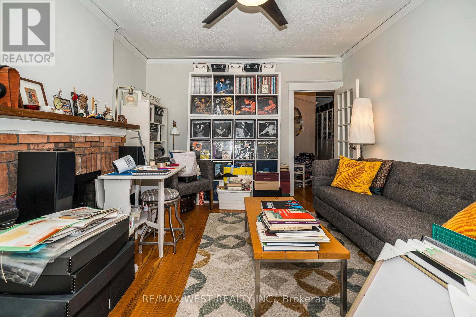 9B HUMEWOOD DRIVE - 12