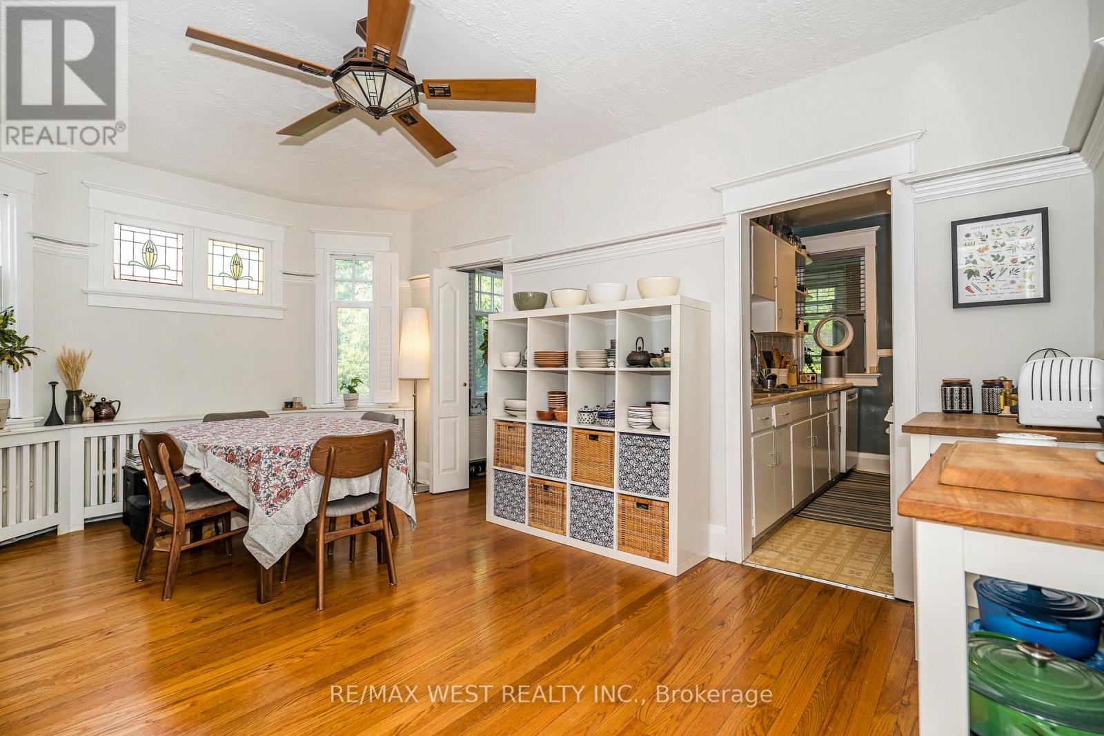 Photo 11 of 9 B Humewood Drive, Toronto ON
