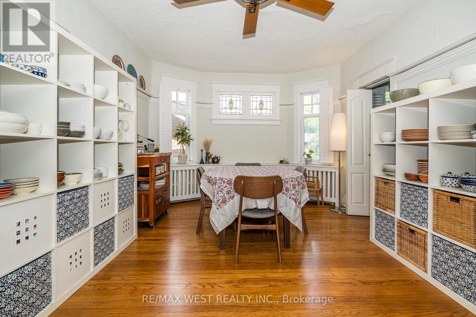 9B HUMEWOOD DRIVE - 14