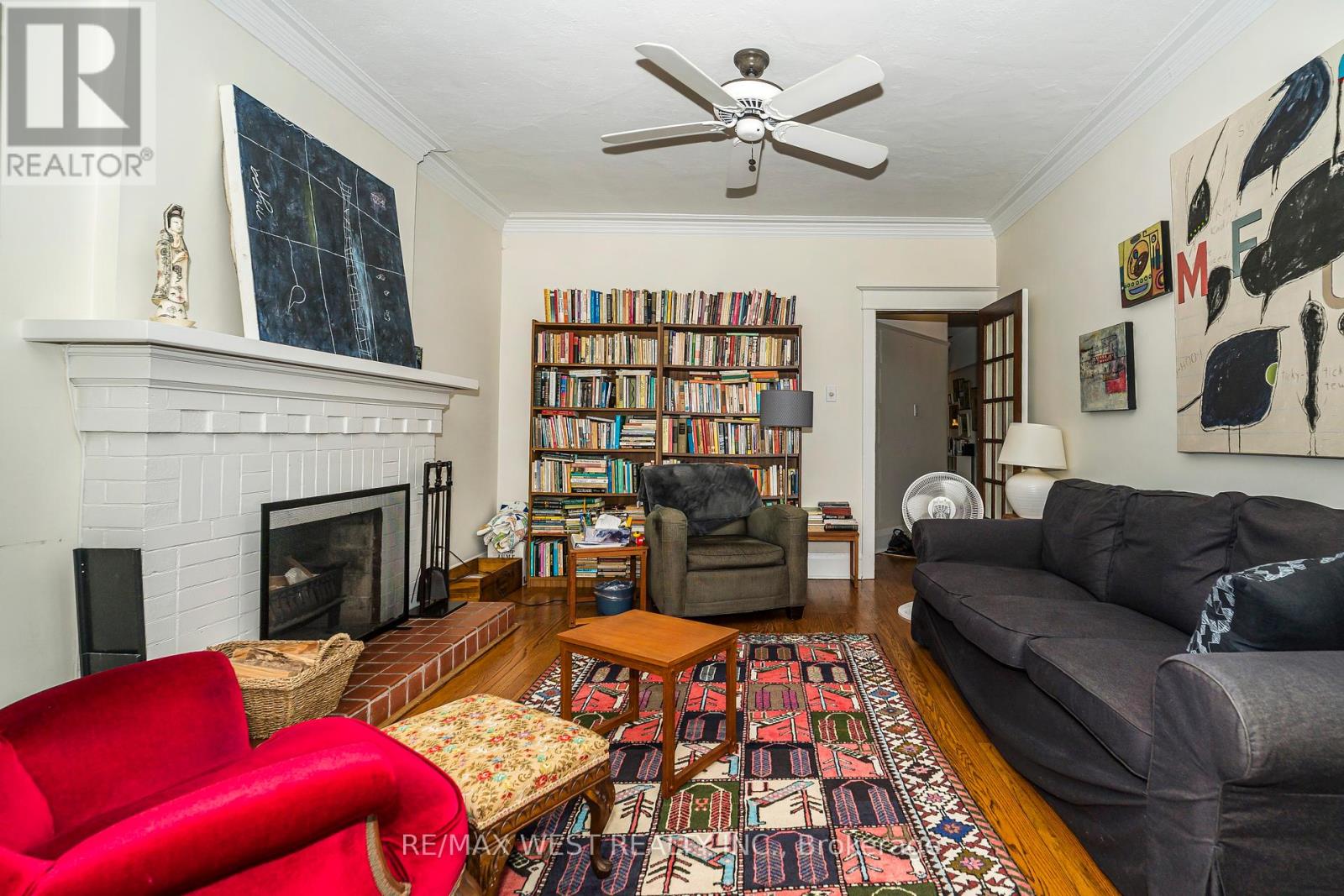 9B HUMEWOOD DRIVE - 24