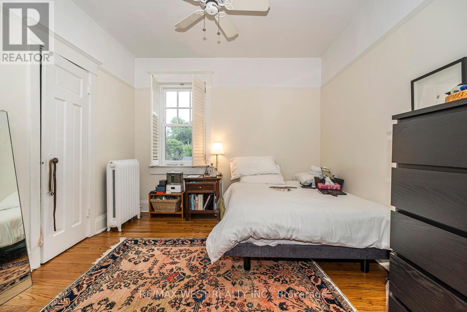 9B HUMEWOOD DRIVE - 25