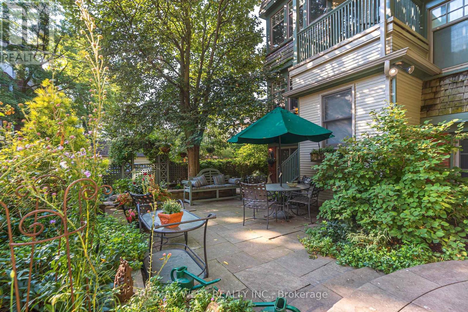 Photo 8 of 9 B Humewood Drive, Toronto ON