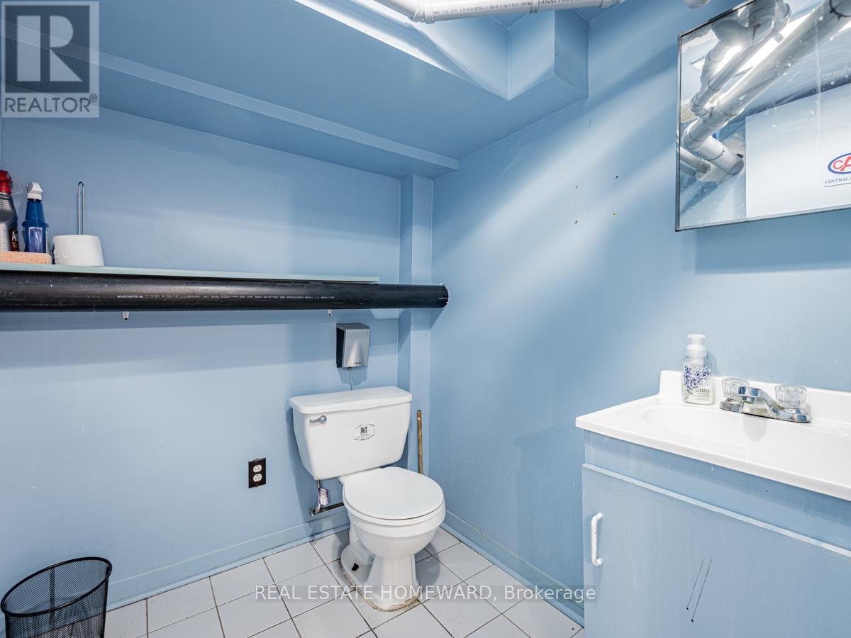 Photo 18 of 2438 Danforth Avenue, Toronto ON