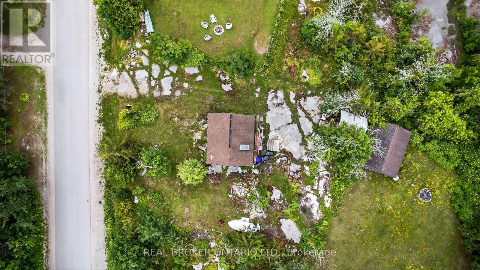 Photo 6 of 178 Woodlands Avenue, Tay ON