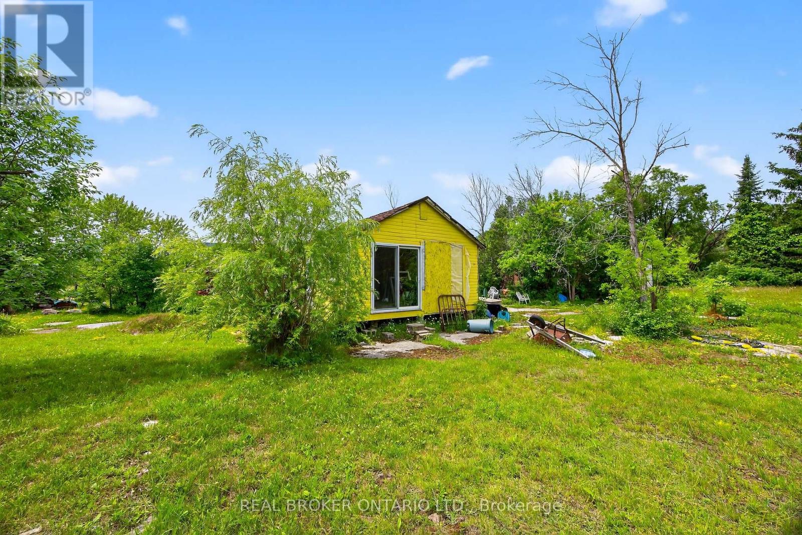Photo 12 of 178 Woodlands Avenue, Tay ON