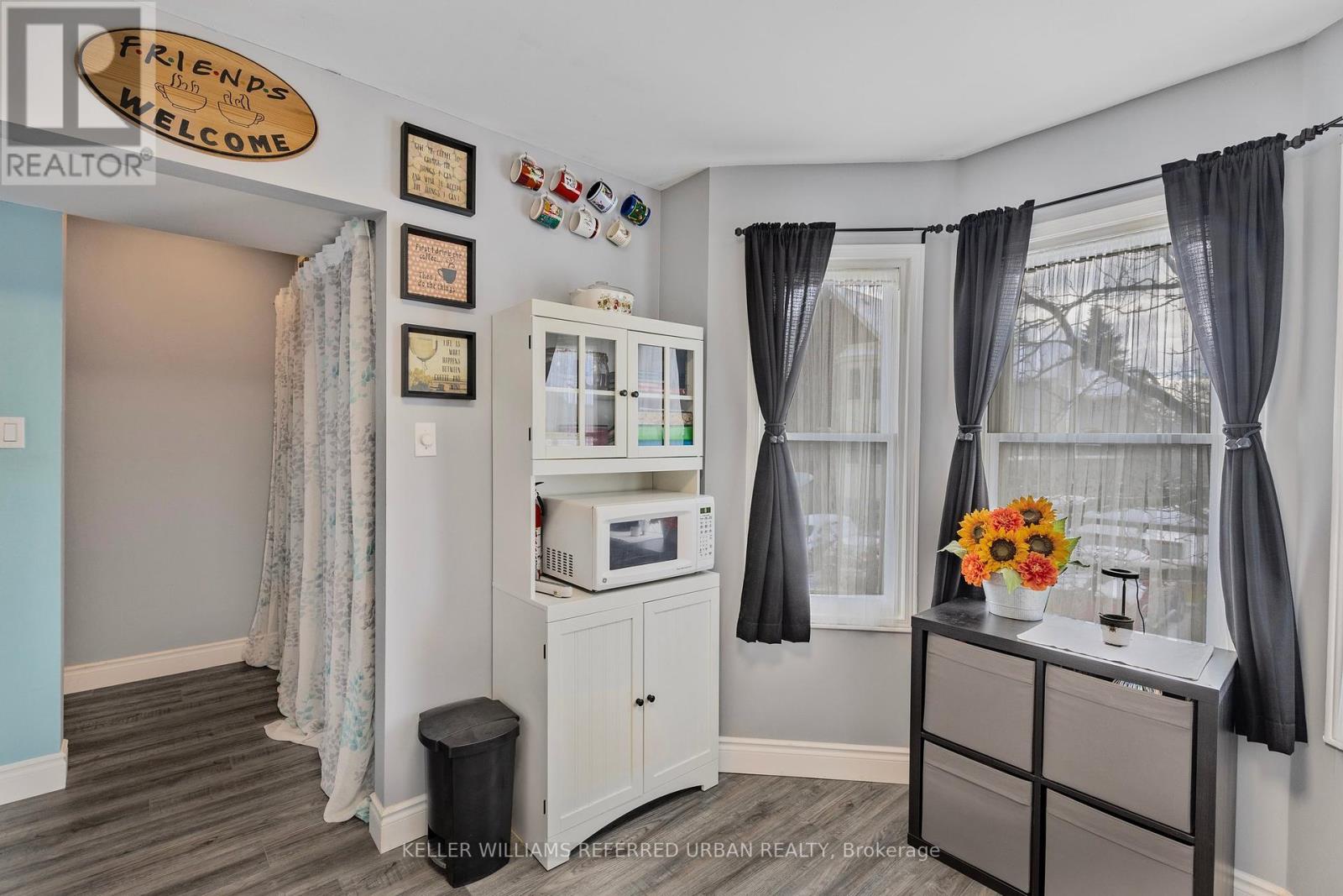 Photo 5 of 7 119 Dambrosio Drive, Barrie ON