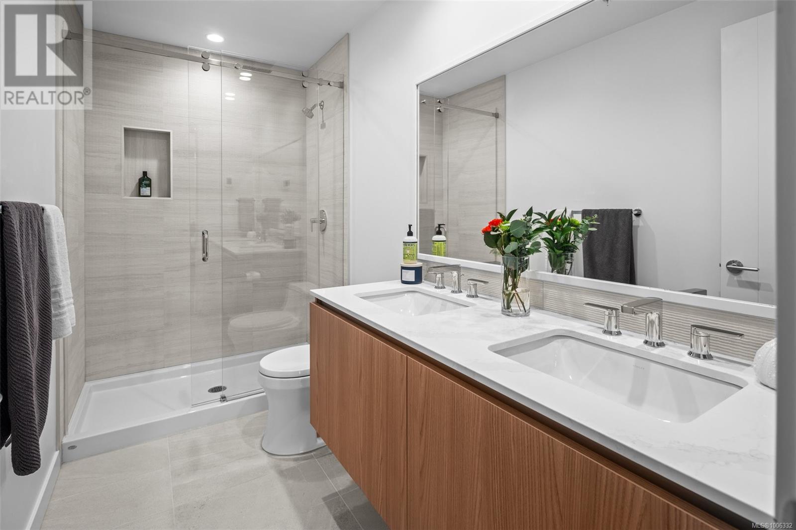 Photo 25 of 703 2000 Hannington Rd, Langford BC