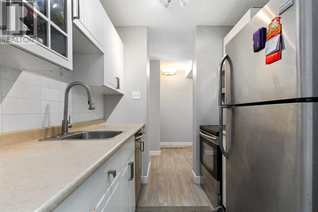 Single Family House for Sale in    Street SW Glenbrook Calgary 