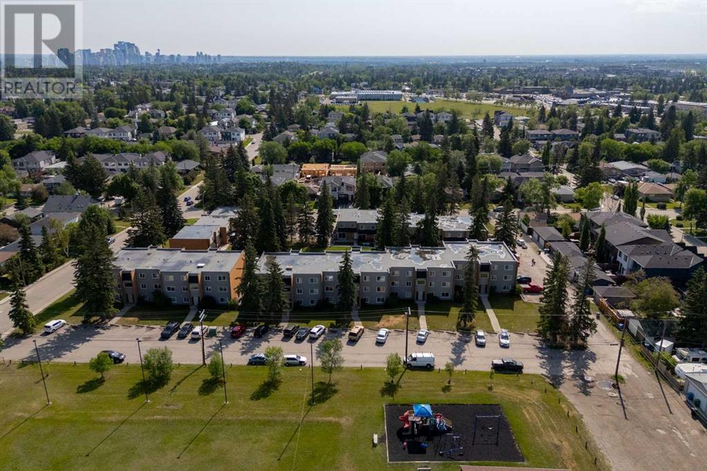 Single Family House for Sale in    Street SW Glenbrook Calgary 