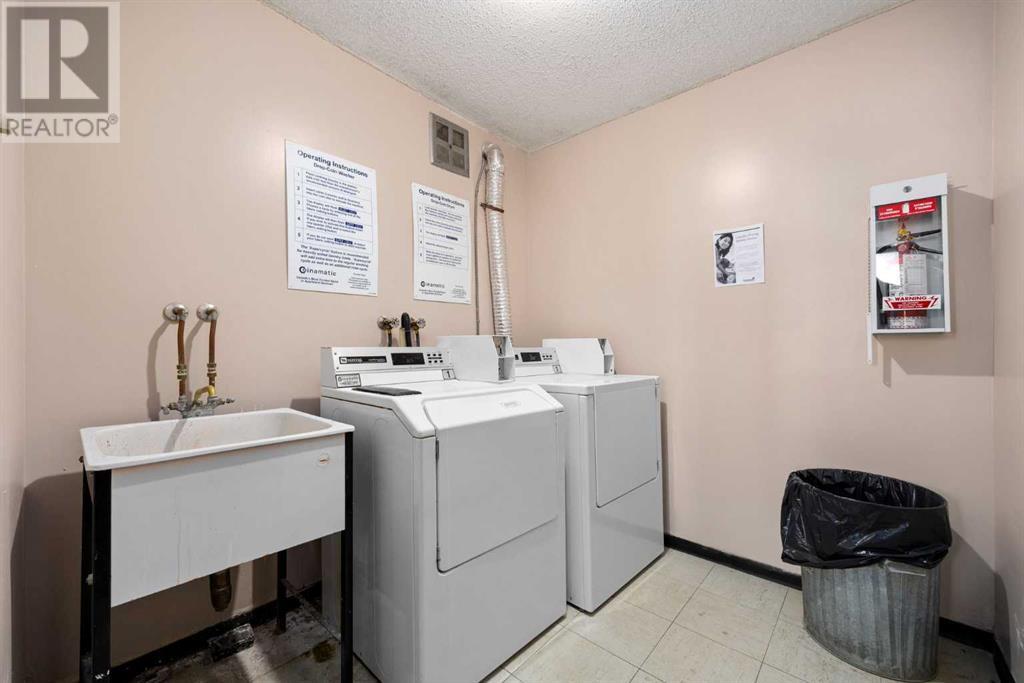 Single Family House for Sale in    Street SW Glenbrook Calgary 