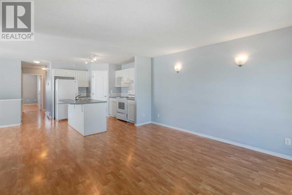 Single Family House Bi-level for Sale in  Laguna Way NE Monterey Park Calgary 
