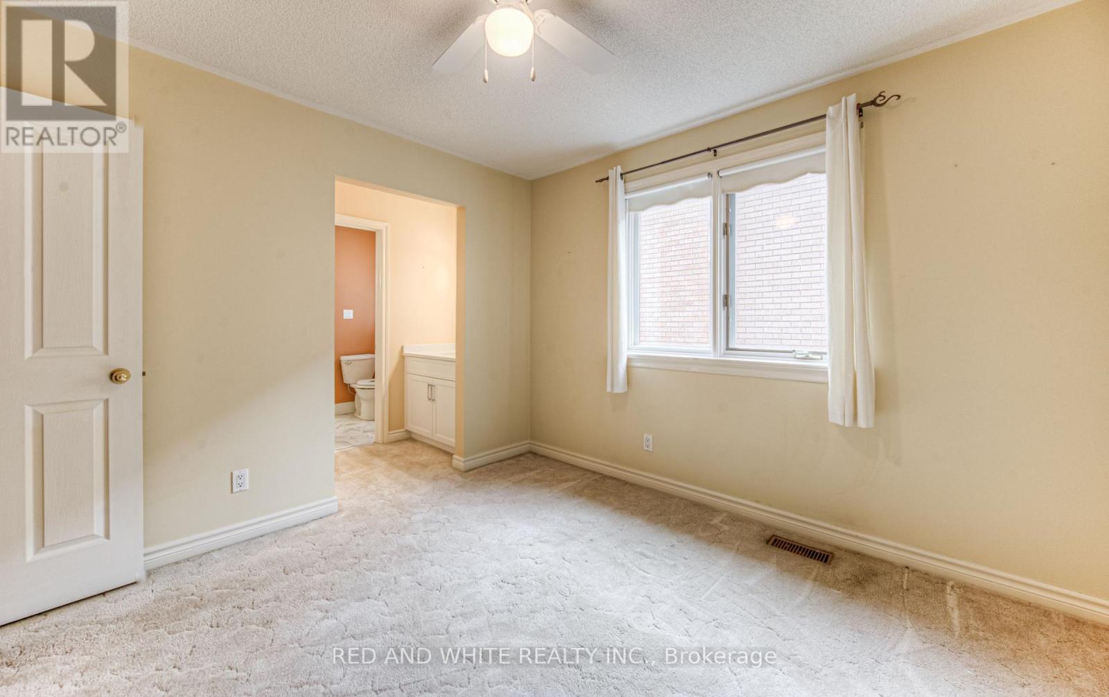 Photo 18 of 2 Morningview Place, Kitchener ON