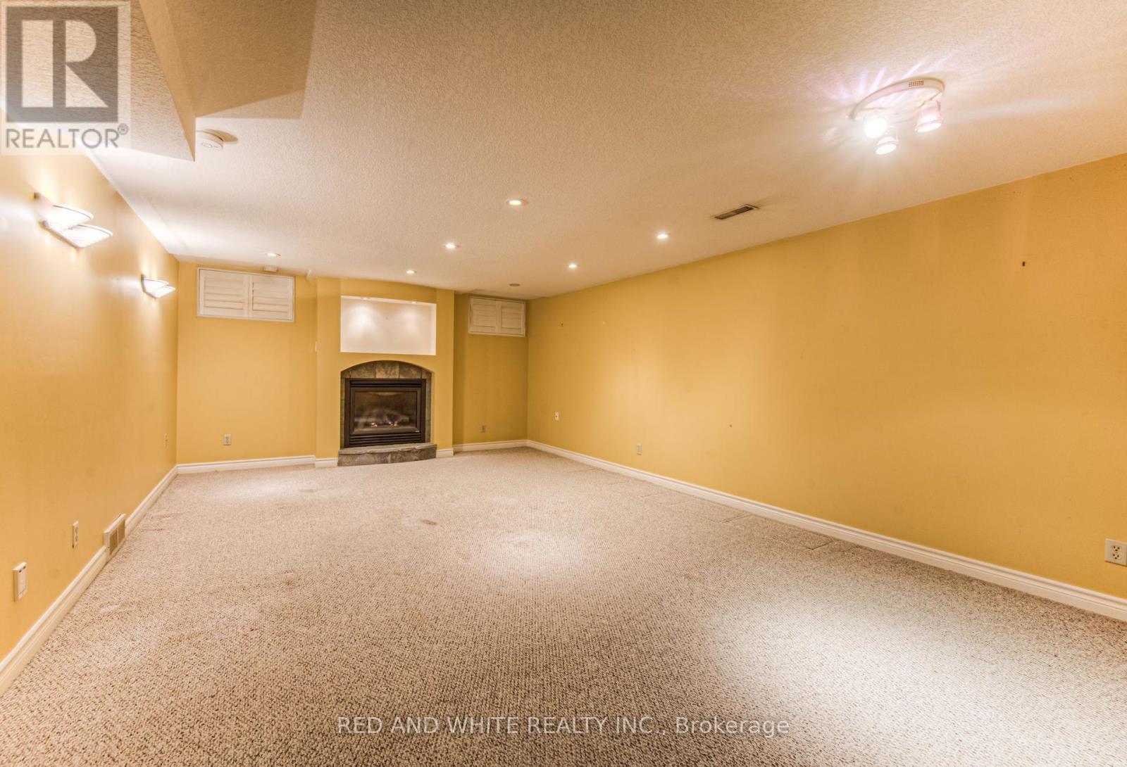 Photo 36 of 2 Morningview Place, Kitchener ON