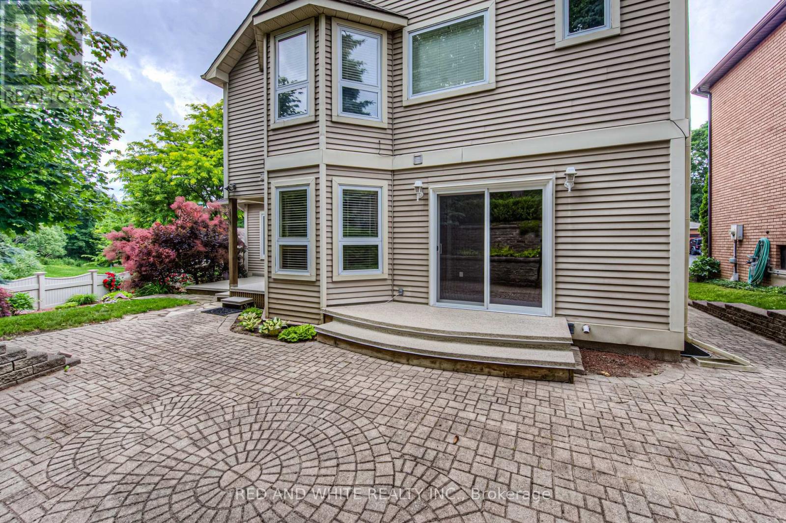Photo 26 of 2 Morningview Place, Kitchener ON