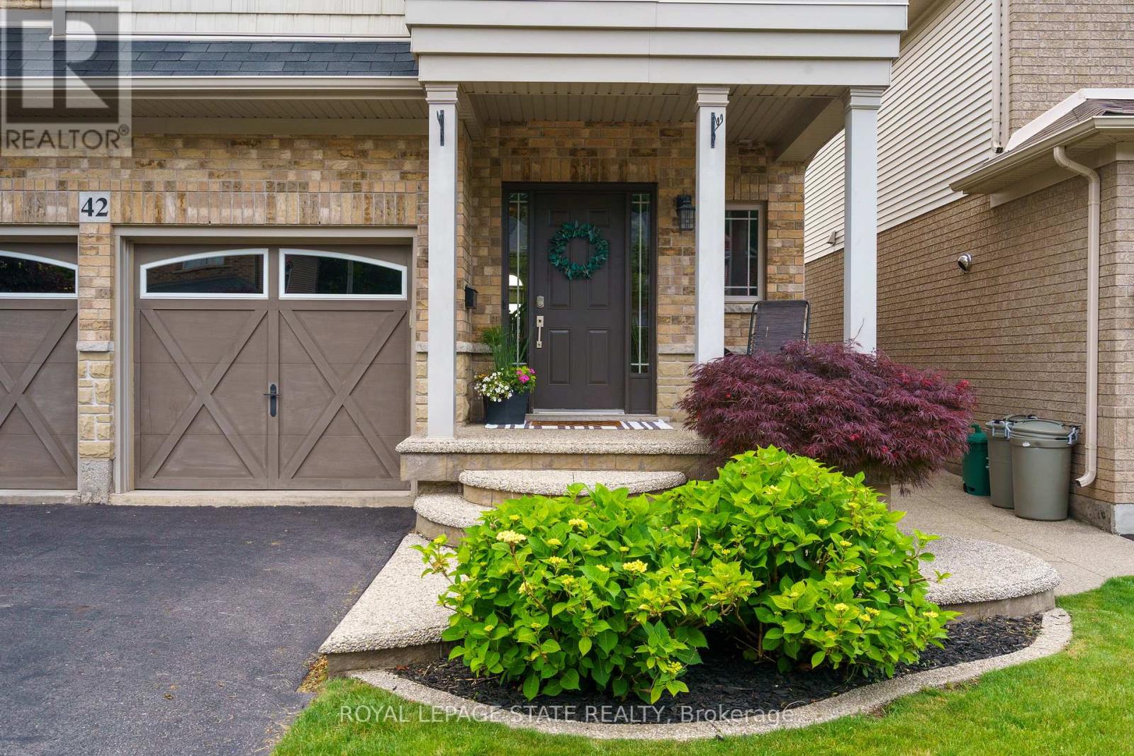 Photo 11 of 42 Chestnut Drive, Grimsby ON