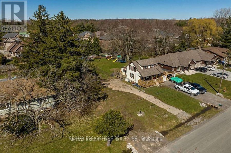Photo 9 of 815 Foss Road, Pelham ON