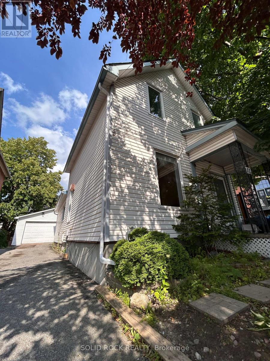 Heart of Hintonburg opportunity